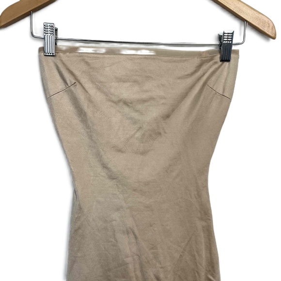 Spanx Simplicity Shapewear Slip Strapless Knee Length Neutral Size Small - Picture 3 of 10